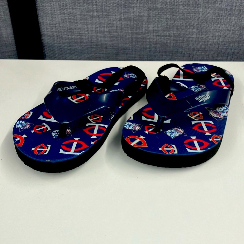 MLB Minnesota Twins Sandals for Kids Size 7.5